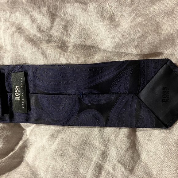 Just a bunch of ties - Picture 3 of 10